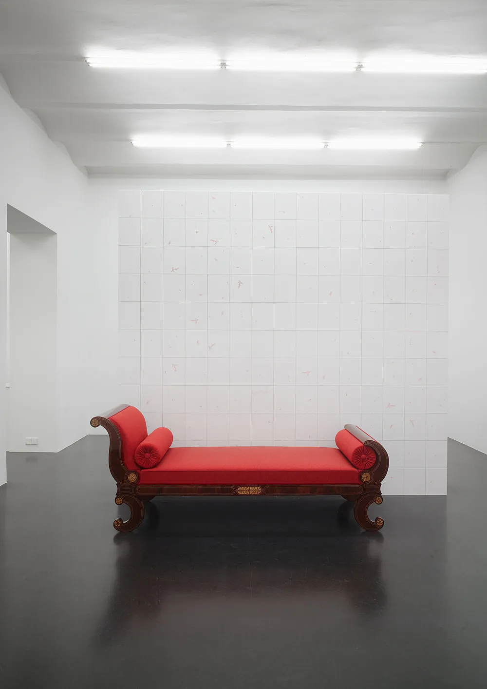 Lartiste et le décorateur — Danh Vo — Exhibitions — Galerie Buchholz — Image 04