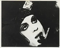 Pictures, Before and After An Exhibition for Douglas Crimp — Daniel Buren, Charles James, Antonio Lopez, Agnes Martin, Joseph Cornell, Robert Smithson, The Cockettes, Jack Smith,... — Exhibitions — Galerie Buchholz — Image 135