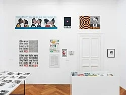 Pictures, Before and After An Exhibition for Douglas Crimp — Daniel Buren, Charles James, Antonio Lopez, Agnes Martin, Joseph Cornell, Robert Smithson, The Cockettes, Jack Smith,... — Exhibitions — Galerie Buchholz — Image 175