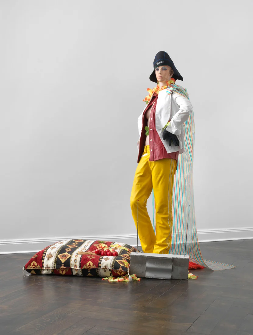 El Salvador — Isa Genzken — Exhibitions — Galerie Buchholz — Image 28