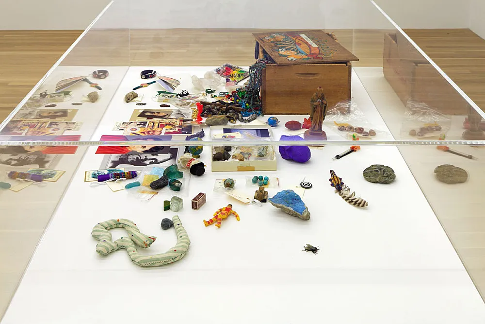 afterlife — Julie Ault — Exhibitions — Galerie Buchholz — Image 00