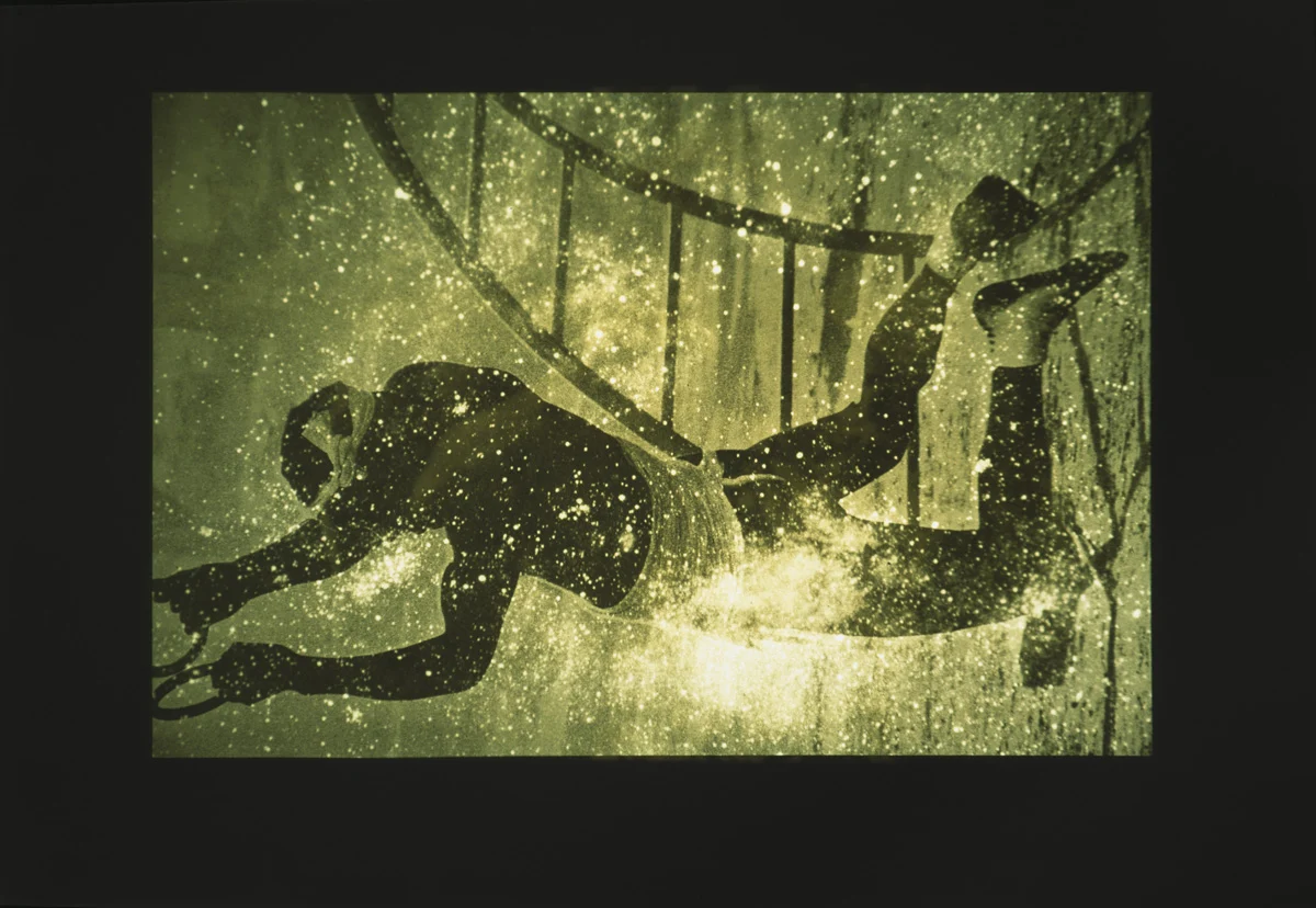 The Sky is thin as paper here — Cerith Wyn Evans — Exhibitions — Galerie Buchholz — Image 09