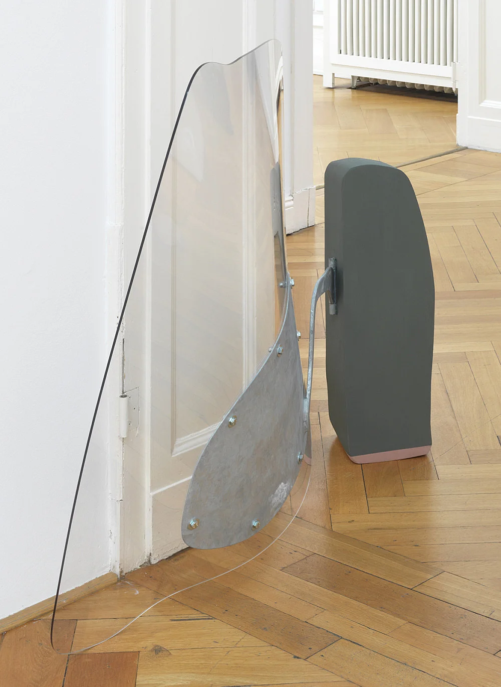 Vitrine Rafraîchirée — Nairy Baghramian — Exhibitions — Galerie Buchholz — Image 06