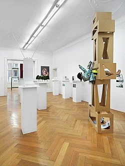 Außenprojekte — Isa Genzken — Exhibitions — Galerie Buchholz — Image 164