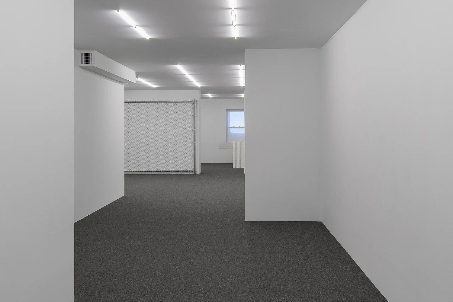 THE CLIP-ON METHOD — Cady Noland — Exhibitions — Galerie Buchholz — Image 04