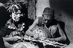 Singers of Ten Thousand Lines — Michael Oppitz — Exhibitions — Galerie Buchholz — Image 99