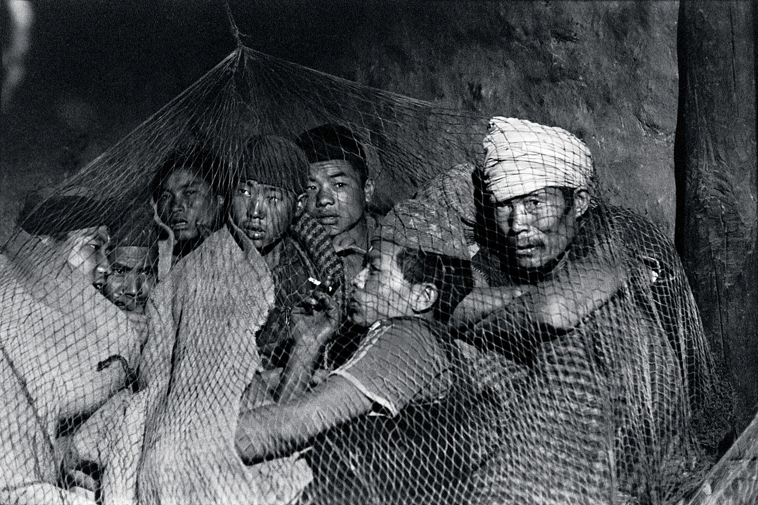 Singers of Ten Thousand Lines — Michael Oppitz — Exhibitions — Galerie Buchholz — Image 24