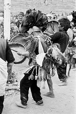 Singers of Ten Thousand Lines — Michael Oppitz — Exhibitions — Galerie Buchholz — Image 77