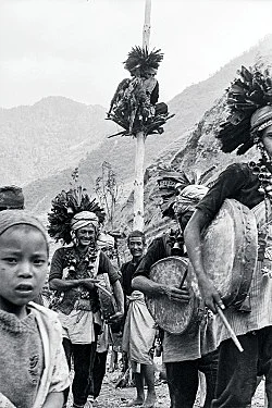 Singers of Ten Thousand Lines — Michael Oppitz — Exhibitions — Galerie Buchholz — Image 78