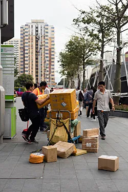 Summer Storm Rain Drops Freeze Frame — Wolfgang Tillmans — Exhibitions — Galerie Buchholz — Image 104