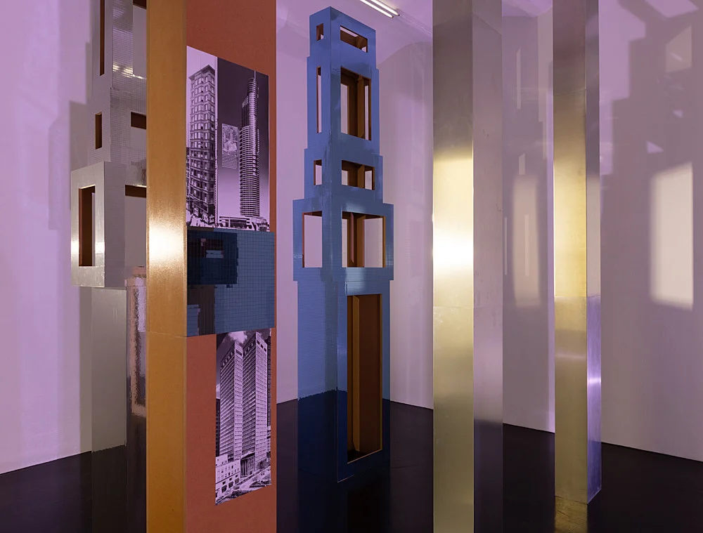 4 Turme, 3 Stelen, Schauspieler und Vollmond — Isa Genzken — Exhibitions — Galerie Buchholz — Image 00