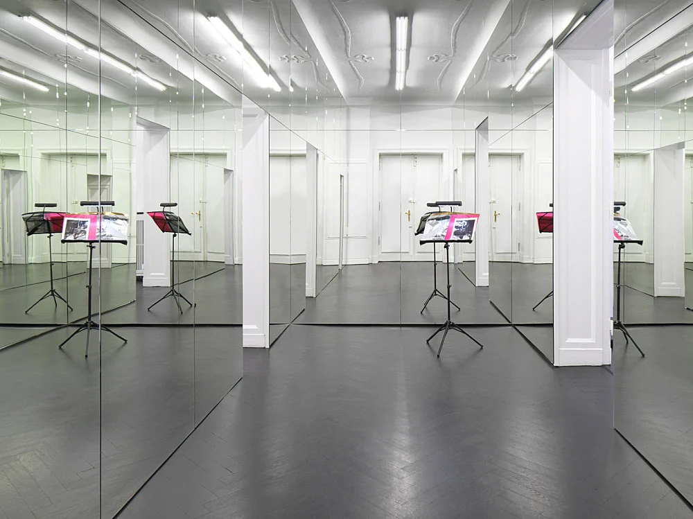 Basic Research — Isa Genzken — Exhibitions — Galerie Buchholz — Image 00