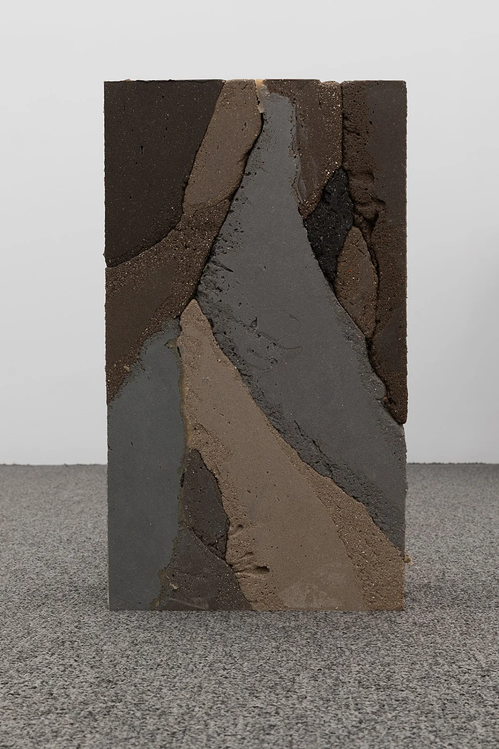 an exhibition organized by Samuel Hindolo — Yuji Agematsu, Gilles Aillaud, Cecilia Bjartmar Hylta, Prunella Clough, Curtis Cuffie, Dominick Di Meo, Trisha... — Exhibitions — Galerie Buchholz — Image 00