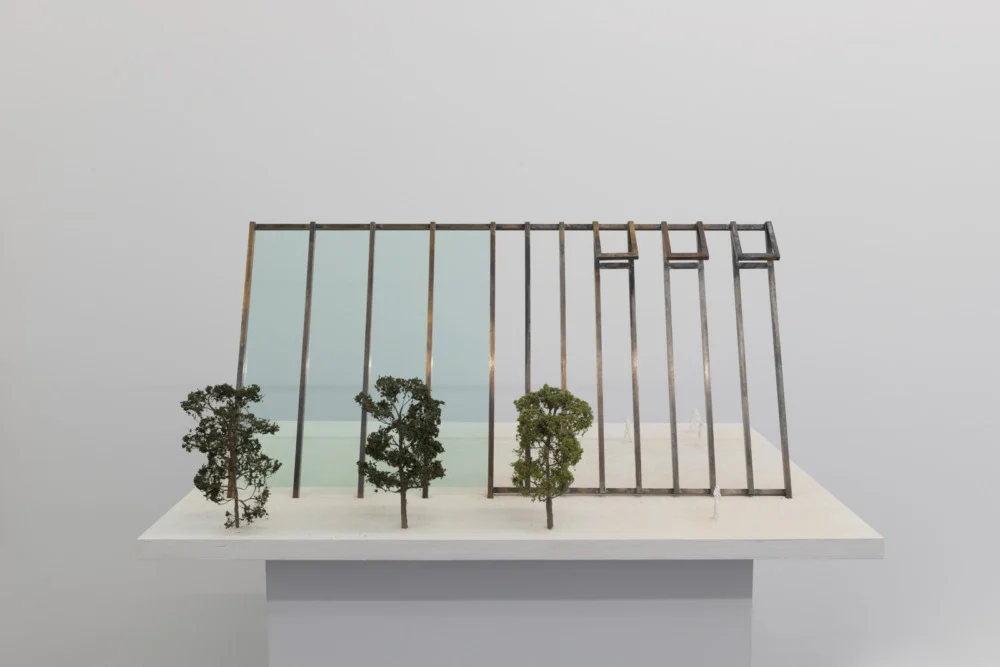 Projects for Outside ISA USA — Isa Genzken — Exhibitions — Galerie Buchholz — Image 00