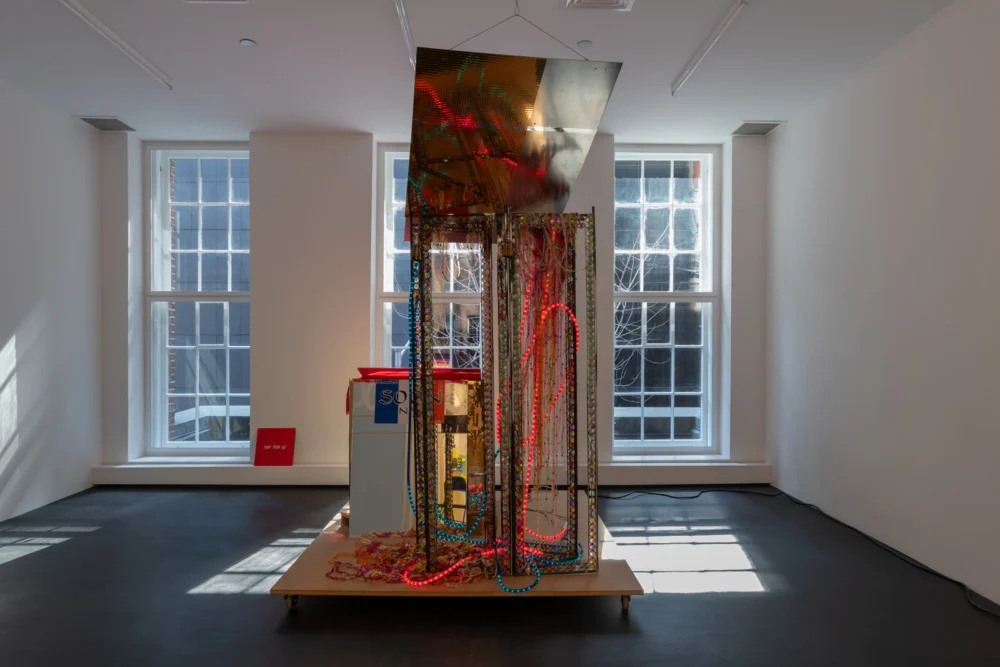 Projects for Outside ISA USA — Isa Genzken — Exhibitions — Galerie Buchholz — Image 00